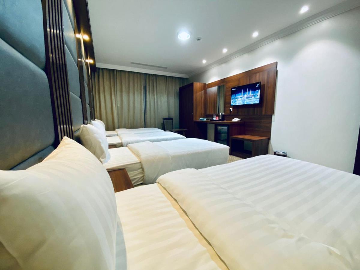 Itlalat Uhud Hotel Медина Екстериор снимка