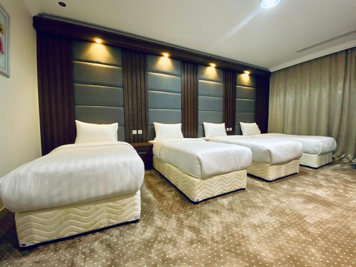 Itlalat Uhud Hotel Медина Екстериор снимка