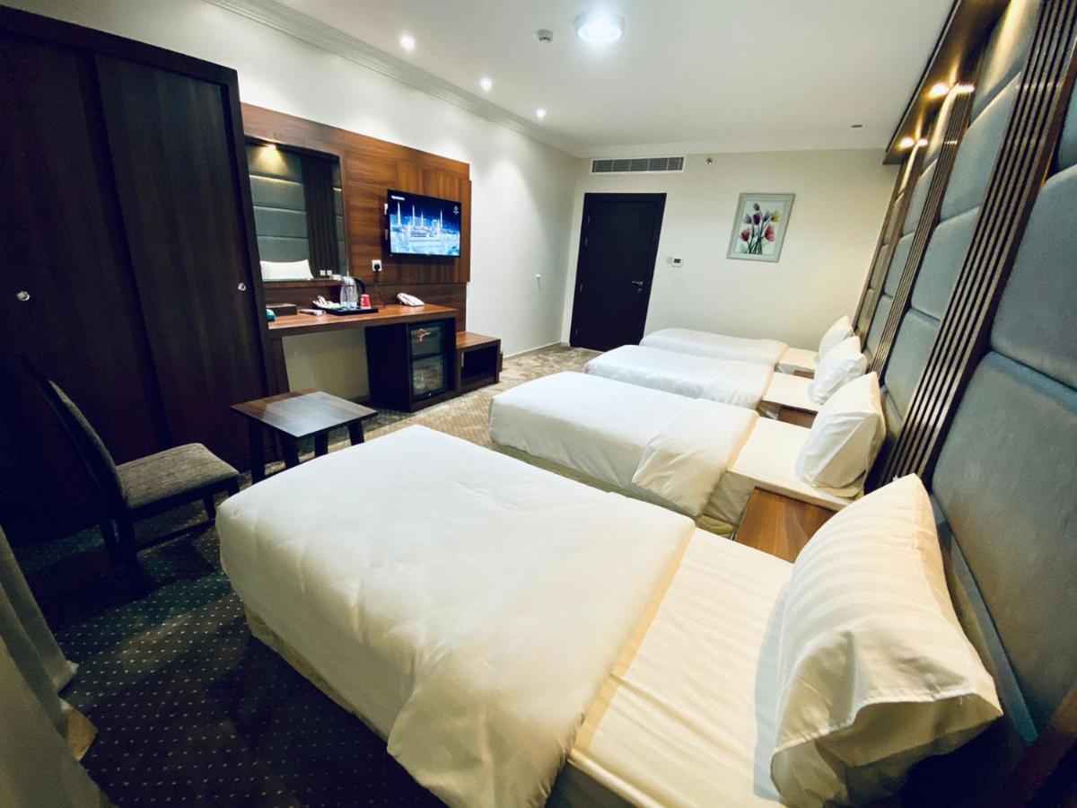 Itlalat Uhud Hotel Медина Екстериор снимка