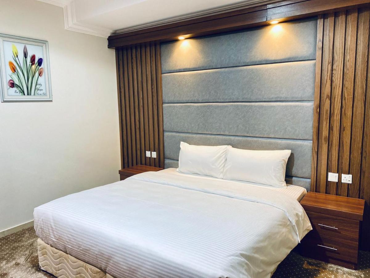Itlalat Uhud Hotel Медина Екстериор снимка
